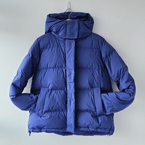 Like new.  Lululemon Wunder Puff Down Jacket - Size 8